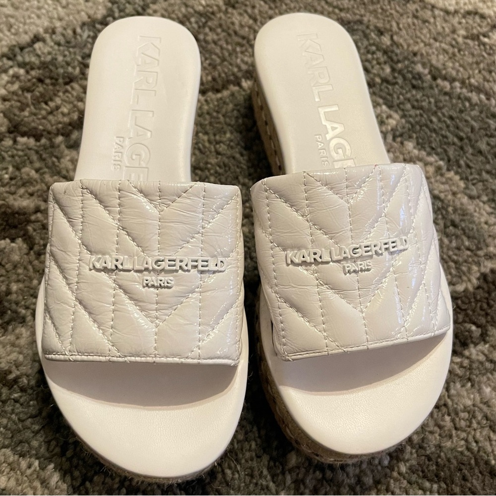 Karl Lagerfeld Paris Kamara Embellished Logo Espadrille Platform Sandals 9.5M